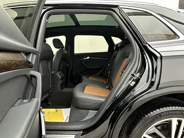Audi Q5L 2020 40 TFSI Prestige Fashion фото 13