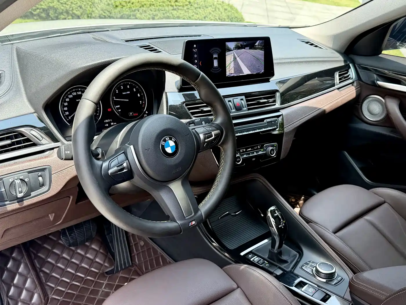 BMW X2 2023 sDrive25i M Sport Shadow Edition фото 15