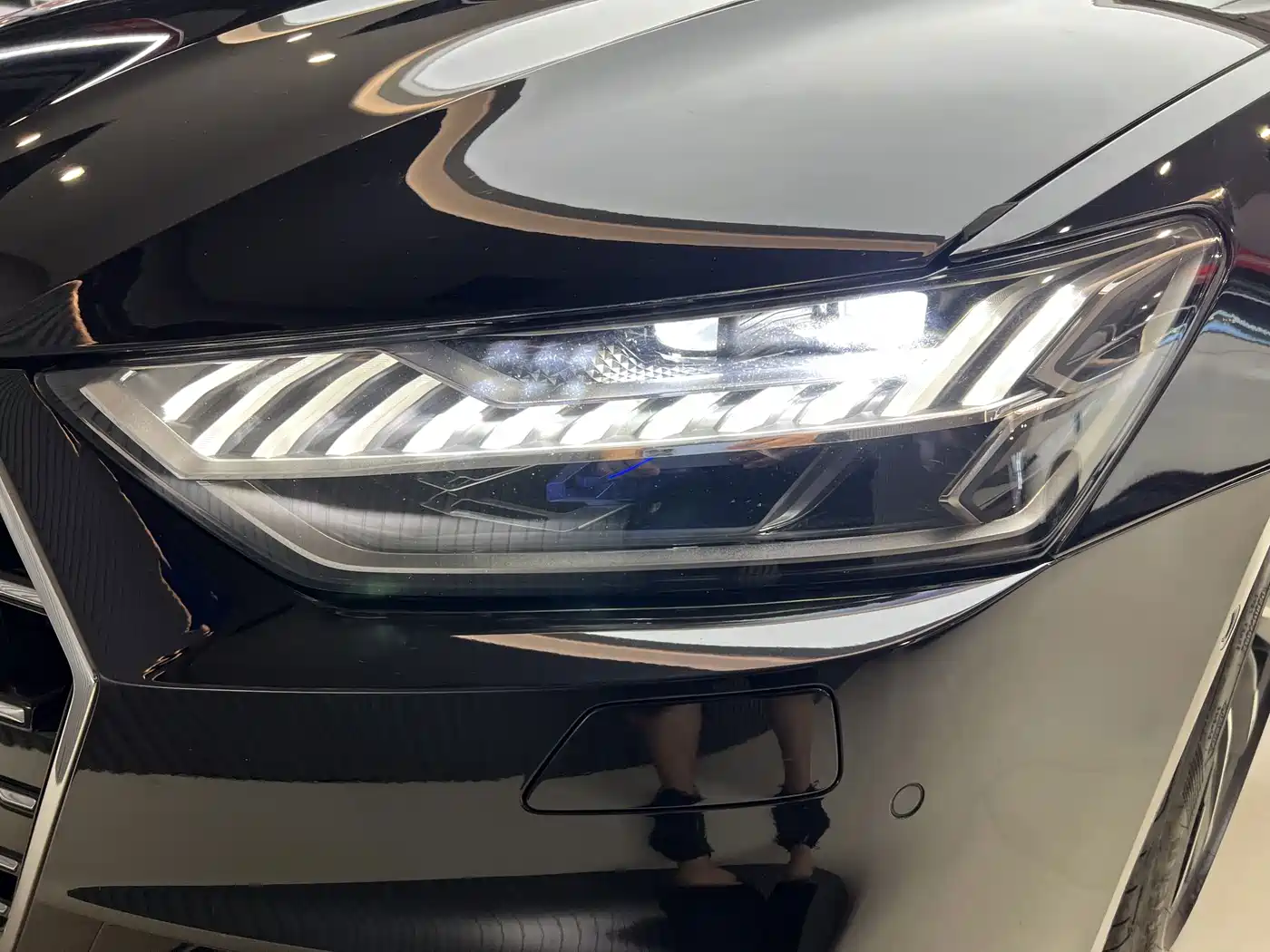 Audi A7L 2022 2022 45 TFSI quattro S-line Vision Crystal Package