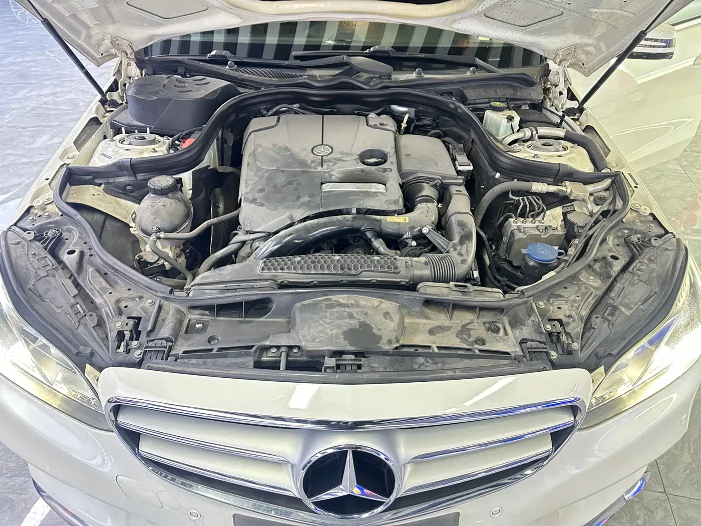 Mercedes-Benz E-Class 2015 Facelift E 200 L фото 12