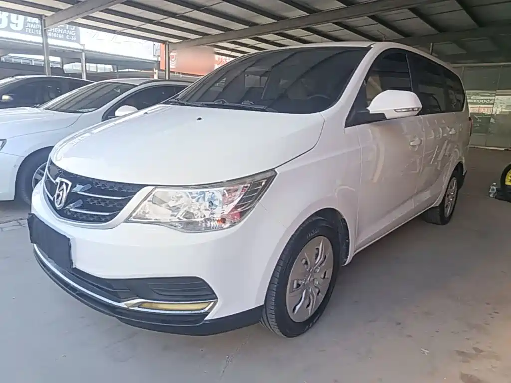 Baojun 730 2019 2019 1.5L Manual Value Edition 7-Seater China VI