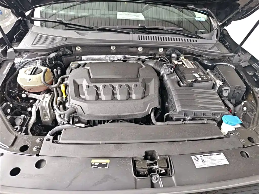 Volkswagen Passat 2023 Facelift 330TSI Starlight Luxury Edition фото 20