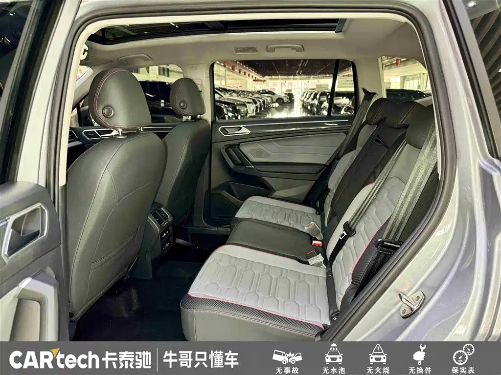 Volkswagen Tiguan L 2022 330TSI Automatic 2WD R-Line Flagship Edition фото 22