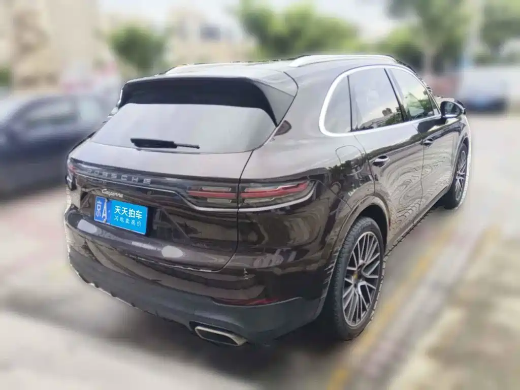 Фото 2 - Porsche Cayenne