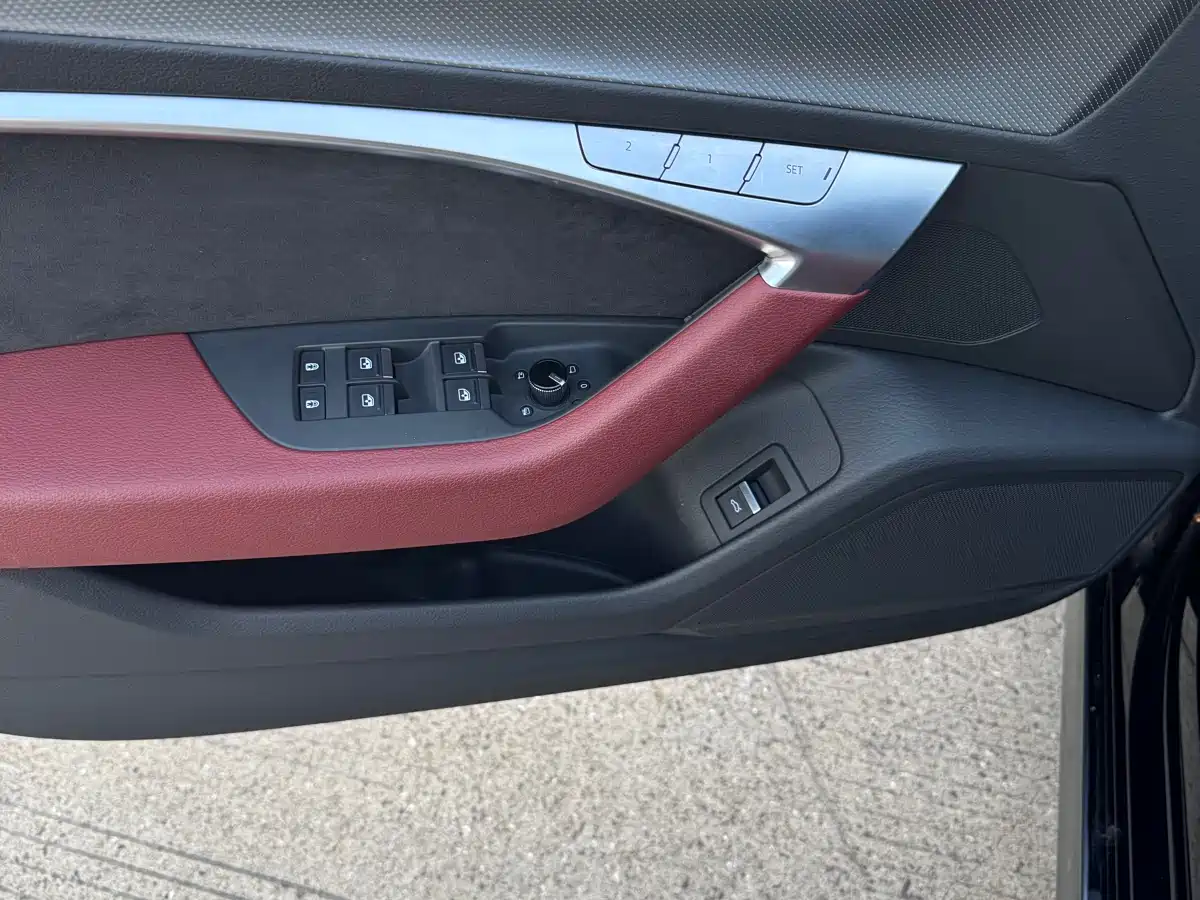Audi A7L 2024 45 TFSI quattro S-line Black Warrior Edition фото 14