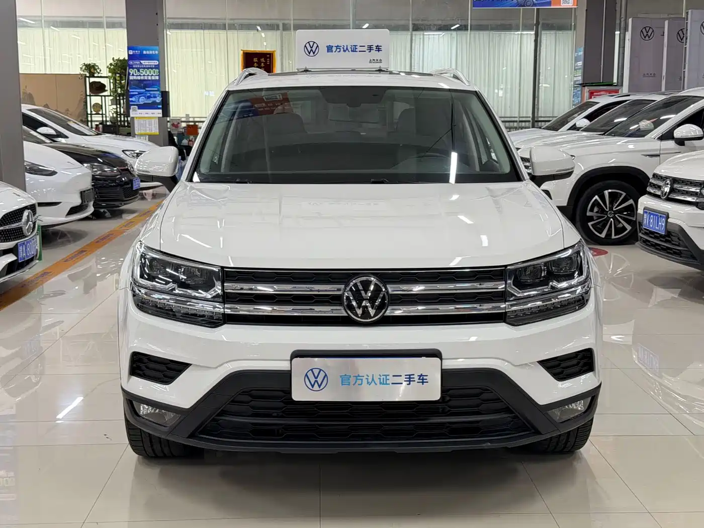 Volkswagen Tharu 2022 280TSI FWD Luxury Edition фото 2