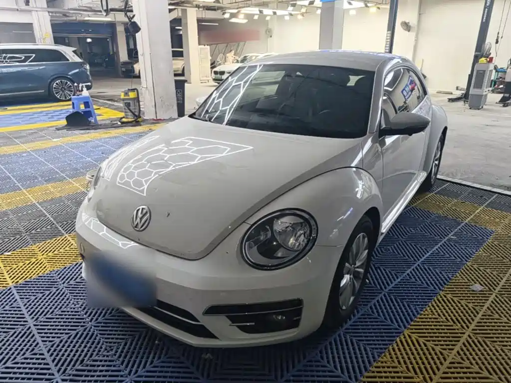 Volkswagen Beetle 2019 2018 180TSI Easy Joy Edition