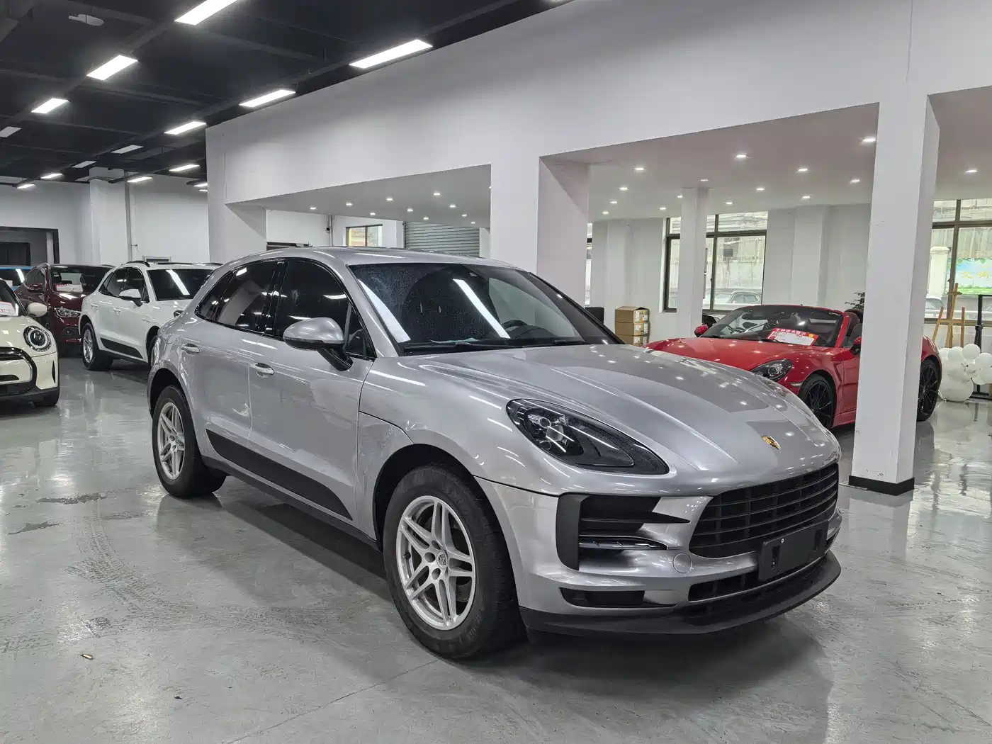 Porsche Macan 2018 Macan 2.0T фото 3
