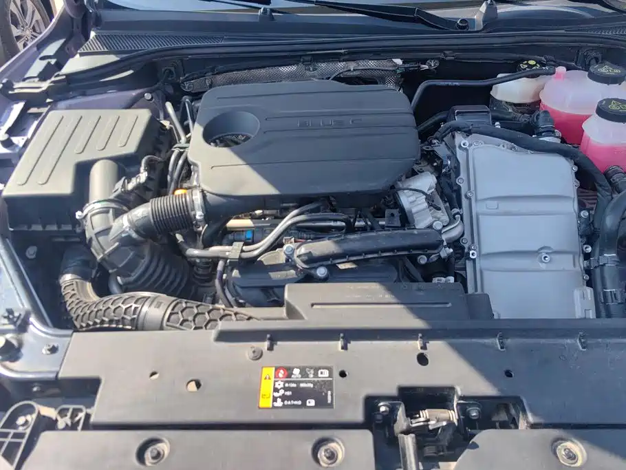 Roewe M7 DMH 2025 2025 1.5T 115km Mid-range