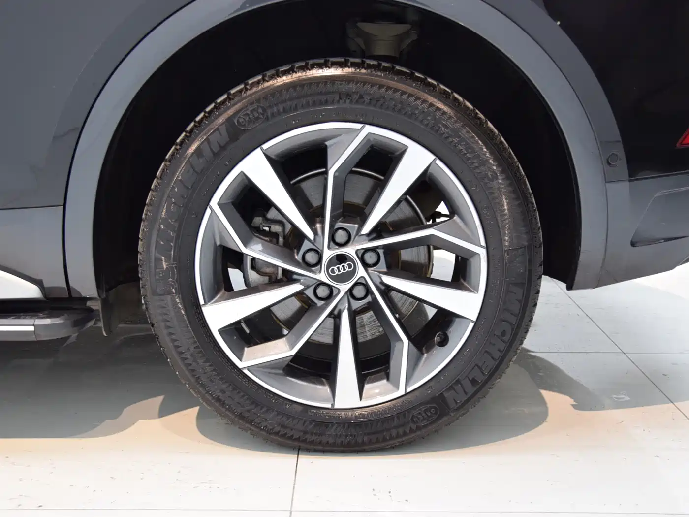 Audi Q5L 2022 Facelift 40T Luxury Elegance фото 15