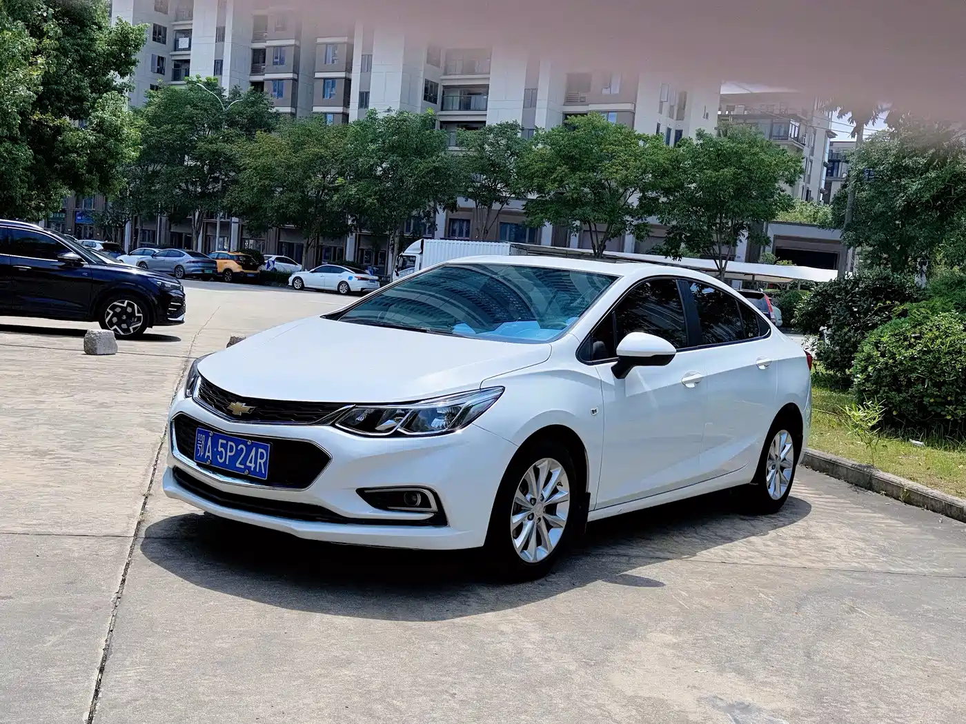 Chevrolet Cruze 2018 2018 320 Automatic Pioneer Sunroof Edition