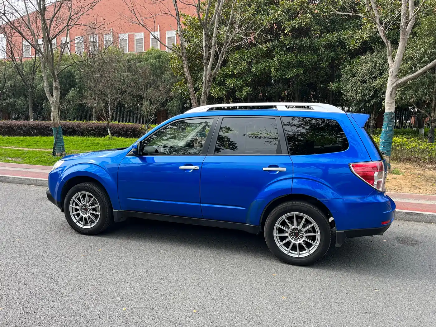 Subaru Forester 2012 Classic 2.5XS Auto Sport Navigation Edition фото 3