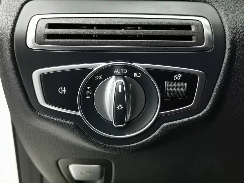 Mercedes-Benz GLC, миниатюра 21