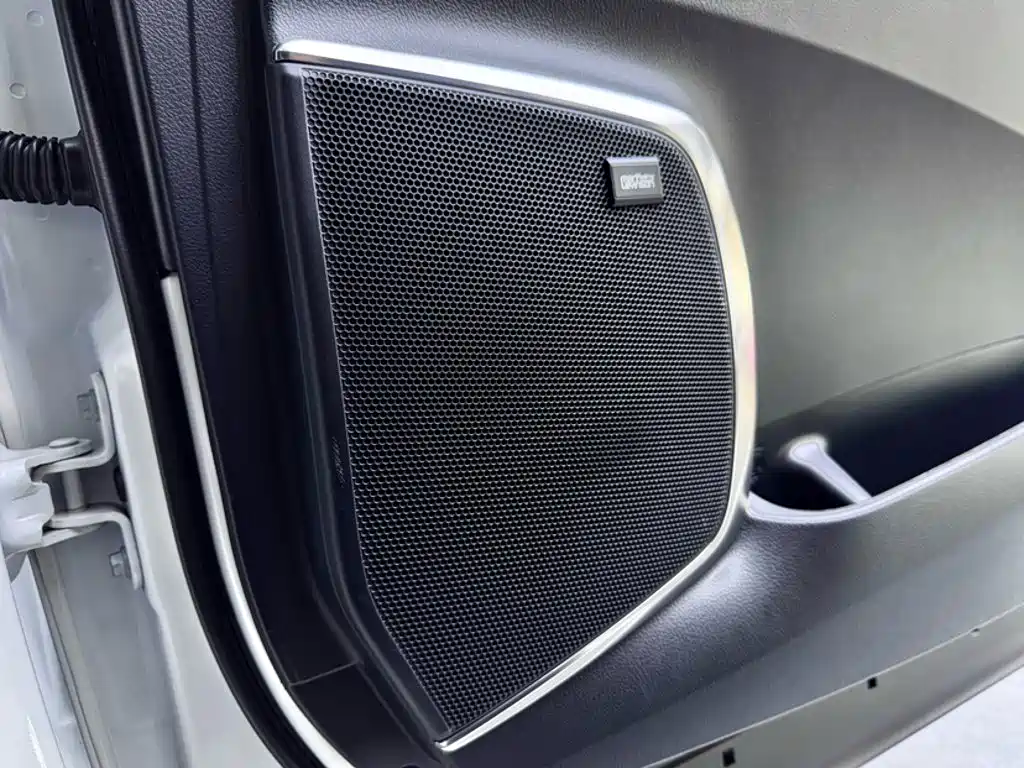 Lexus LM 2021 2020 300h 4-Seat Imperial Edition