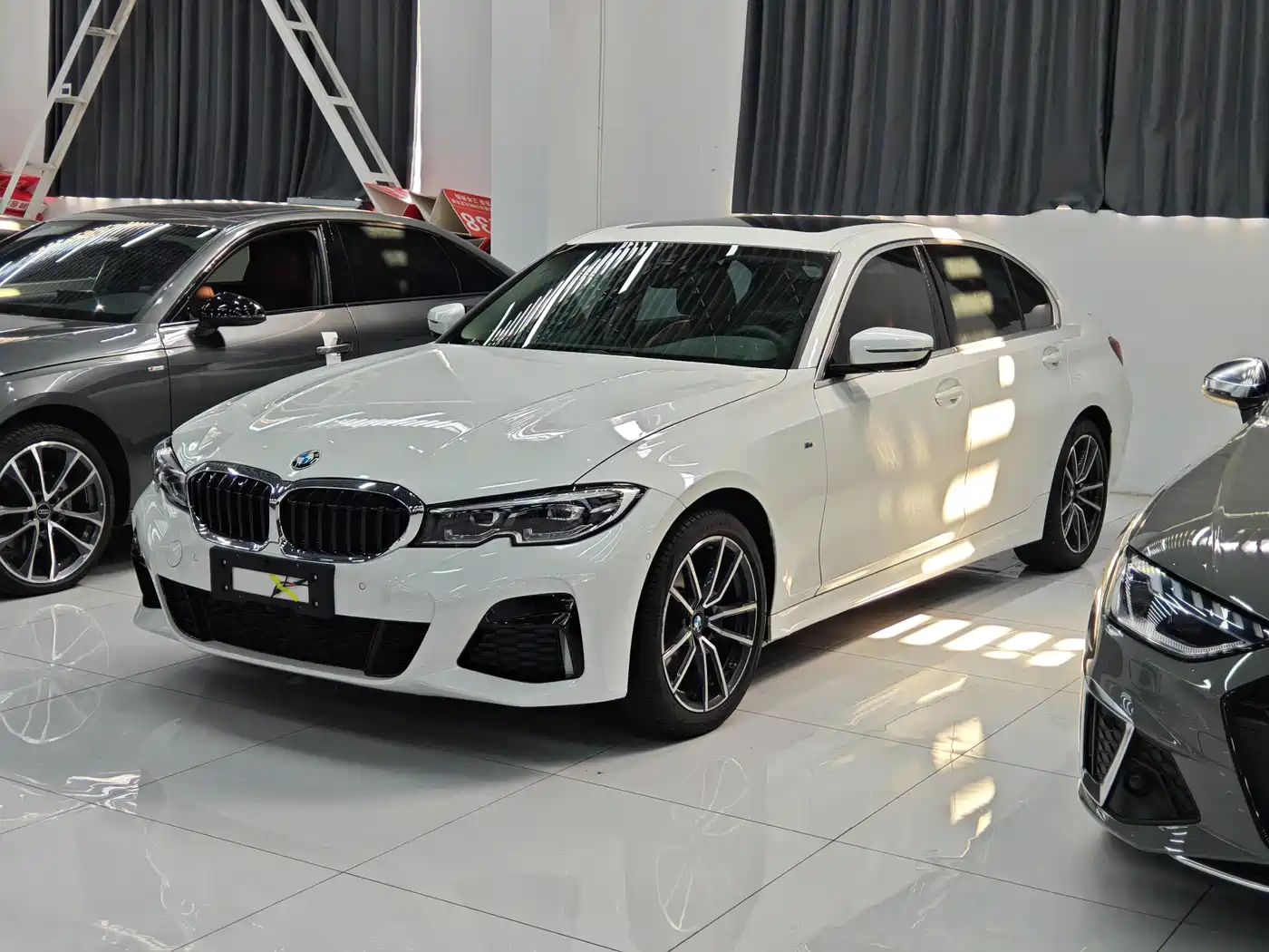 BMW 3-SERIES