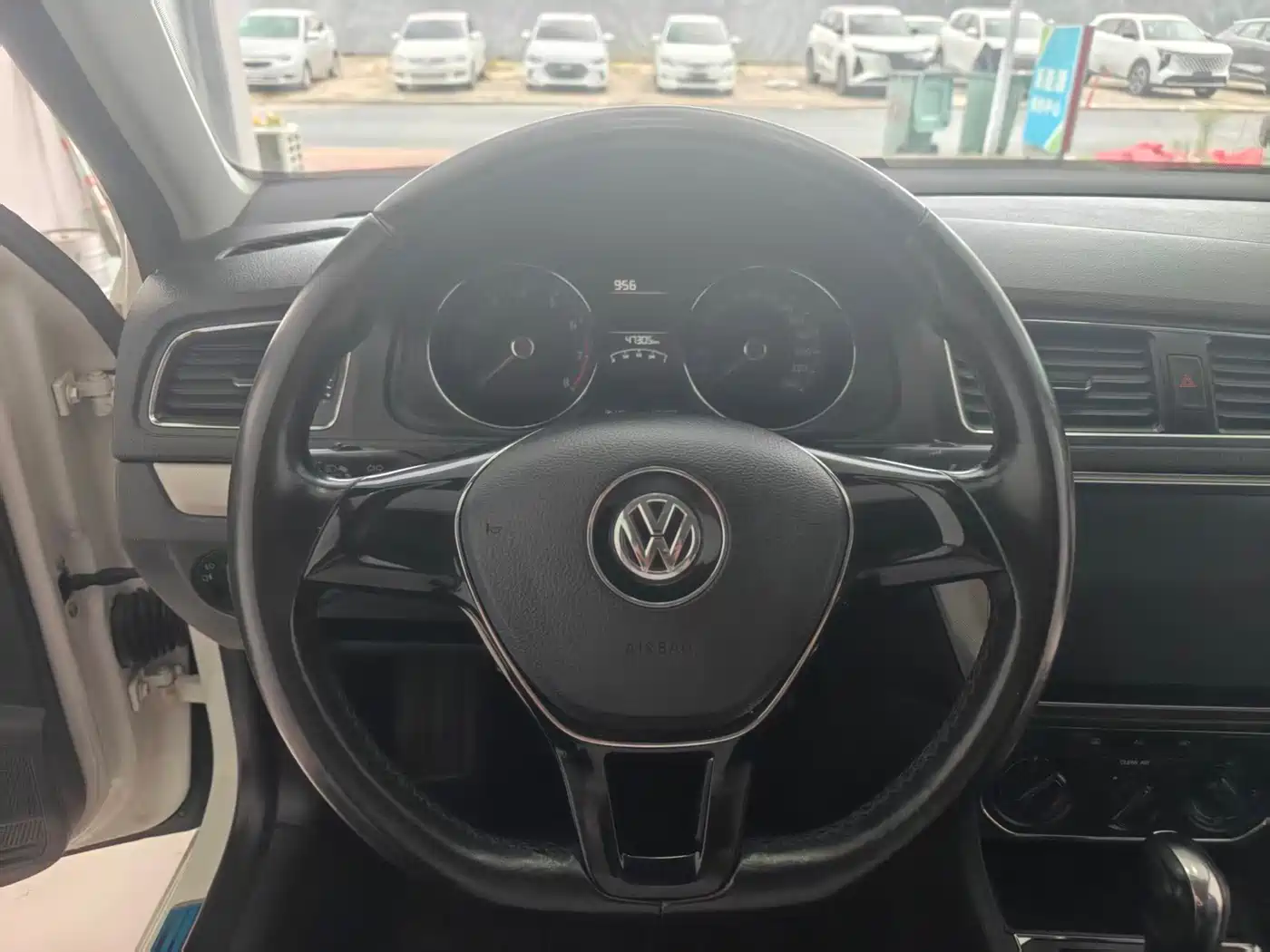 Фото 7 - Volkswagen Lavida