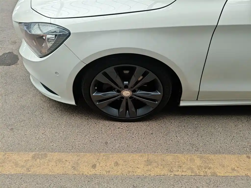Mercedes-Benz CLA (Import) 2016 CLA 200 Sport фото 23