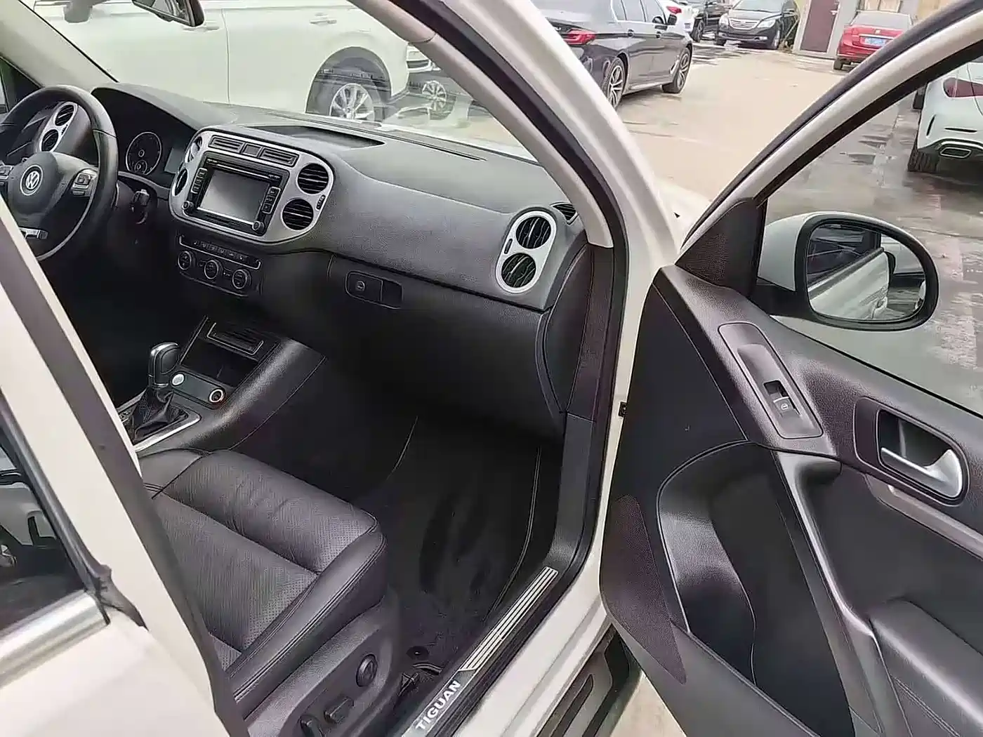 Volkswagen Tiguan 2015 1.8TSI Automatic 2WD Highline фото 4