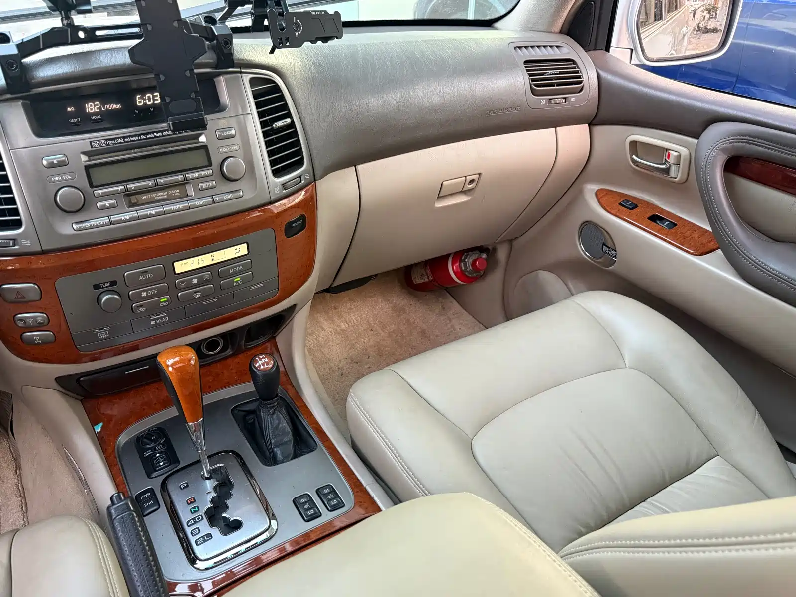 Фото 5 - Lexus LX