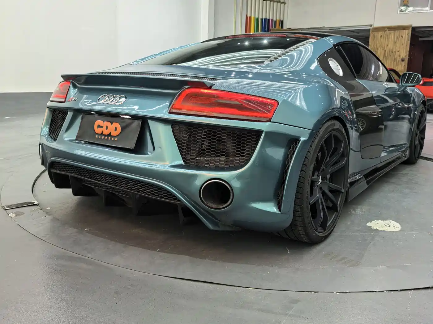 Audi R8 2014 5.2 FSI quattro фото 15
