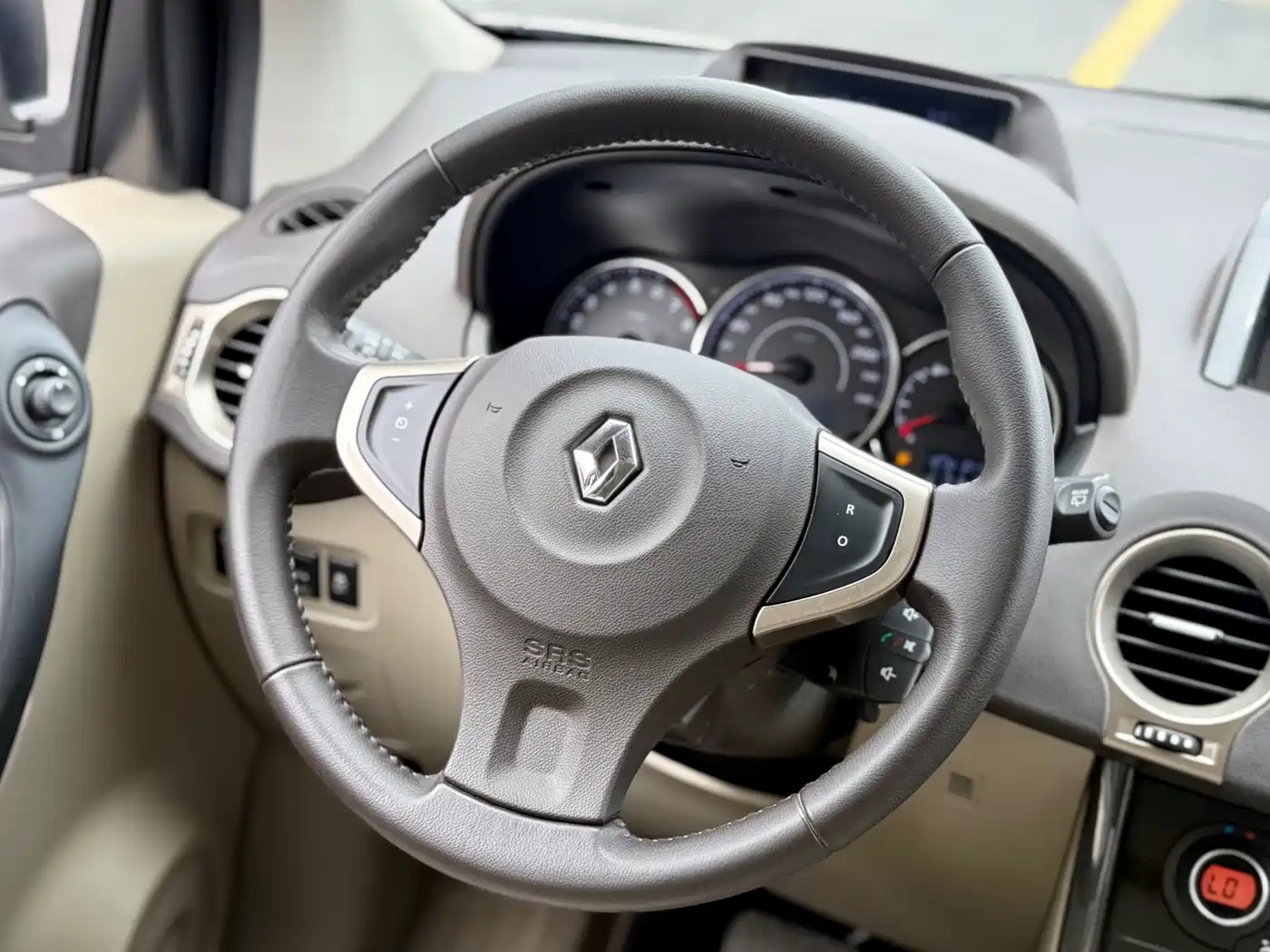 Renault Koleos (Import) 2013 2014 2.5L 4WD Luxury