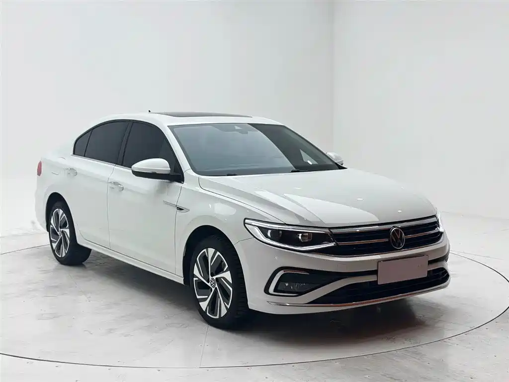 Volkswagen Bora 2023 280TSI DSG Prestige Edition фото 3