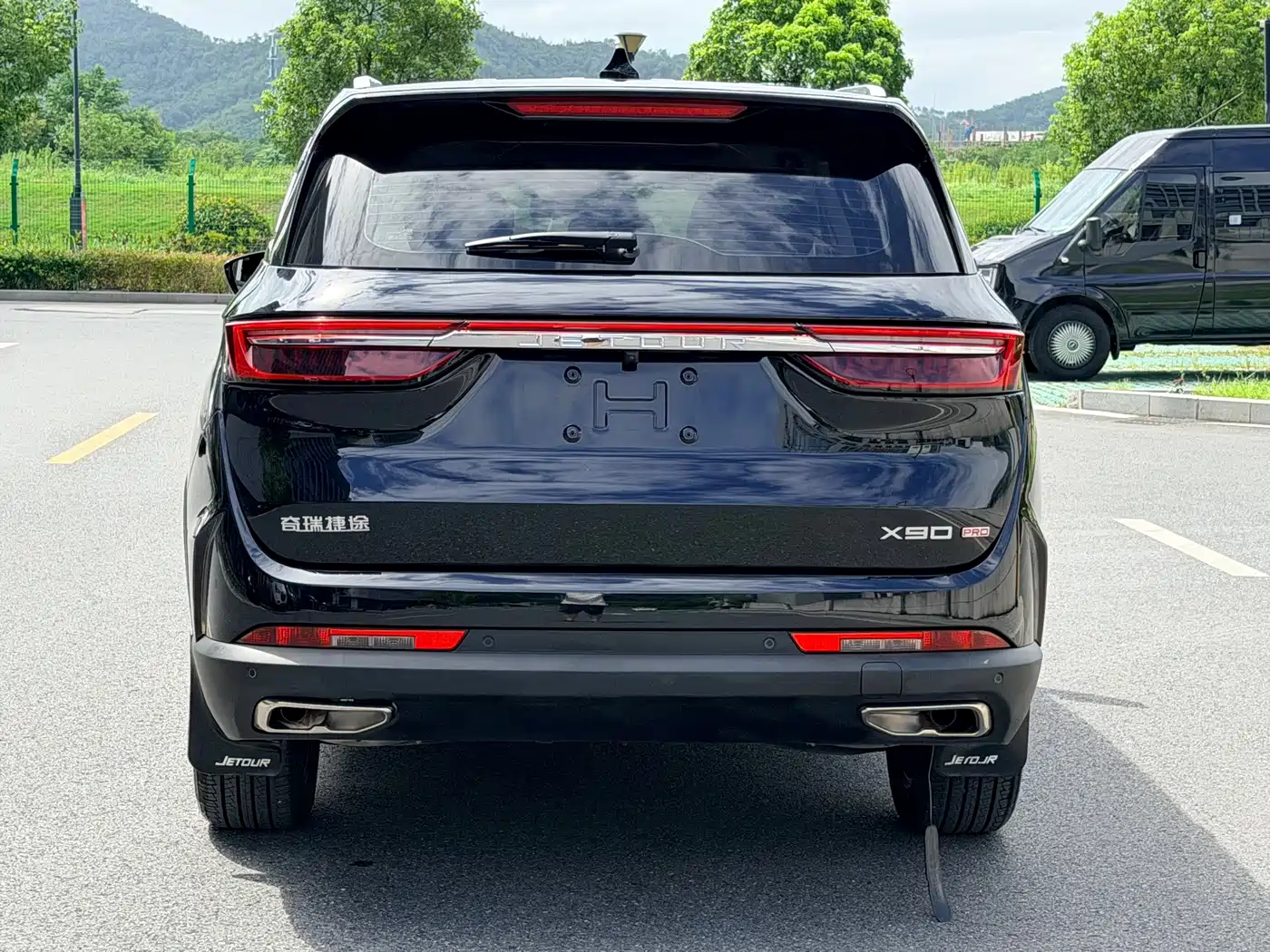 Jetour X90 PRO 2024 2024 2.0T DCT Luxury 7-Seater