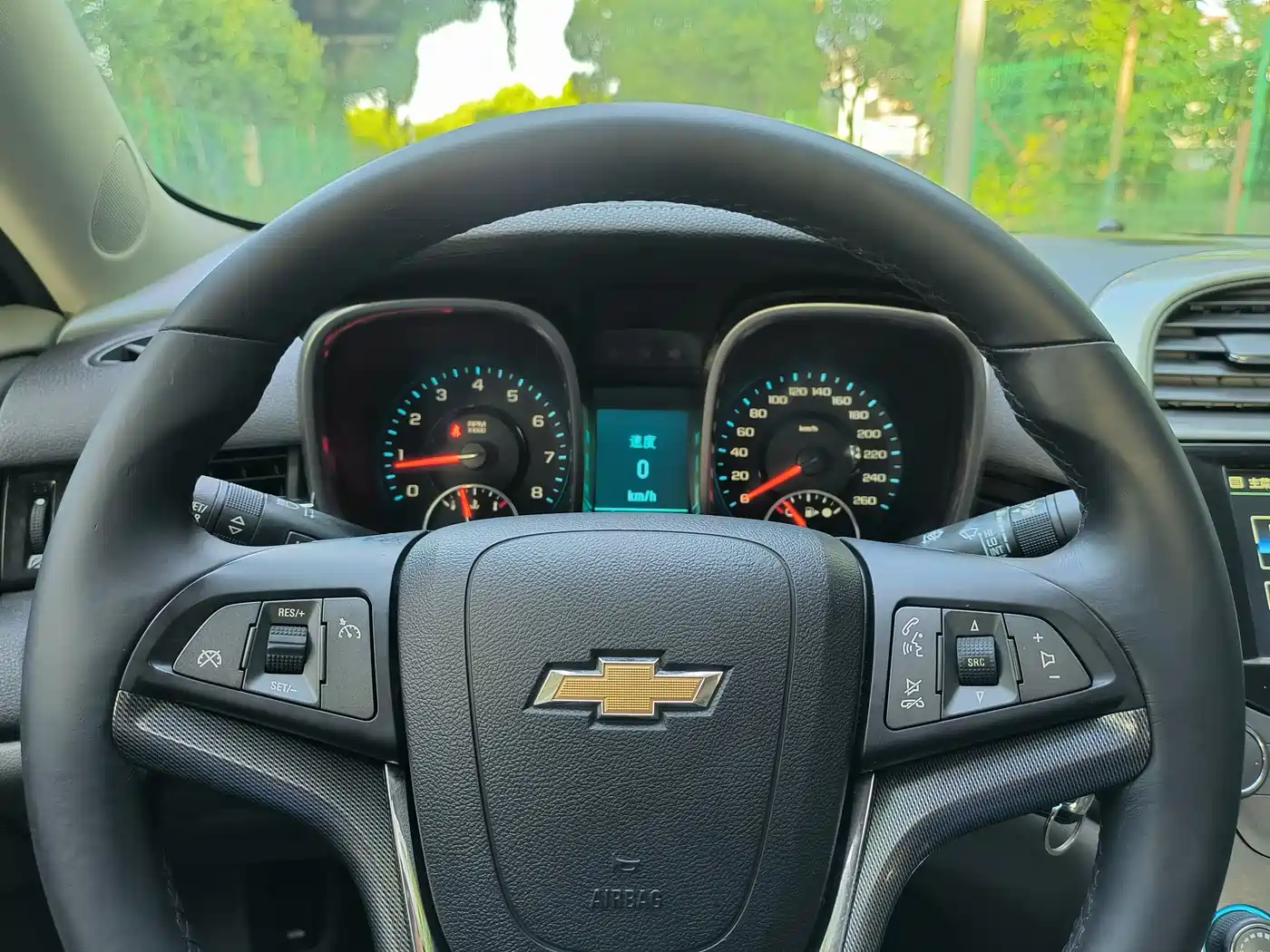 Chevrolet Malibu 2014 2.0L Automatic Luxury фото 11