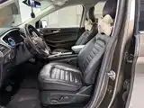 Фото 11 - Ford Edge