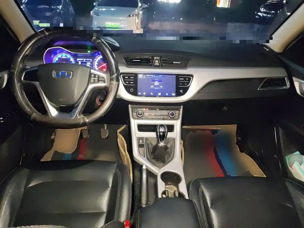 Фото 10 - Geely Vision