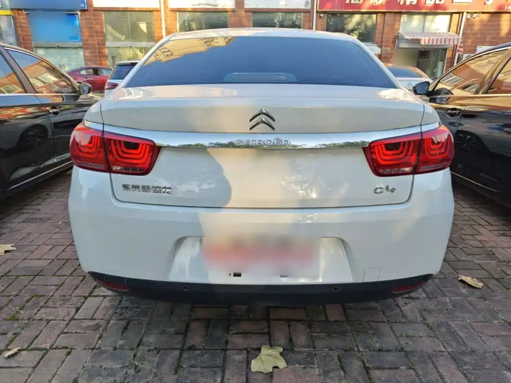 صورة 6 - Citroën C4 C-Quatre