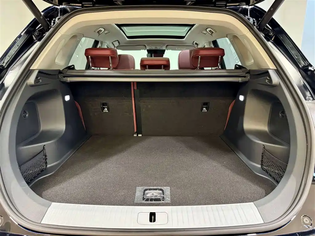 Hongqi HS5 2025 2.0T 2WD Mystic Shadow Edition фото 12