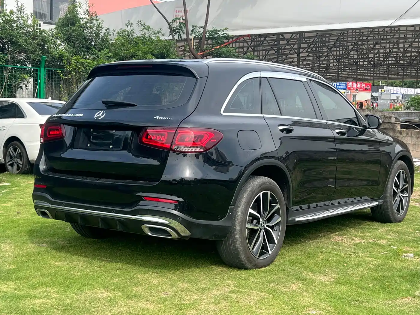 MERCEDES-BENZ GLC