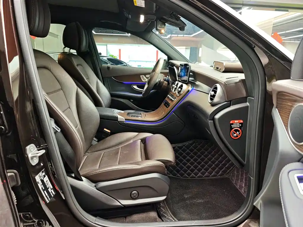 Mercedes-Benz GLC 2021 GLC 260 L 4MATIC Luxury фото 11
