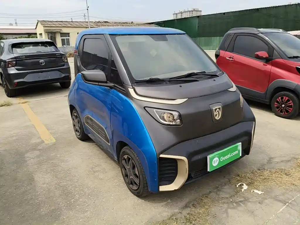 Фото 4 - Baojun E200