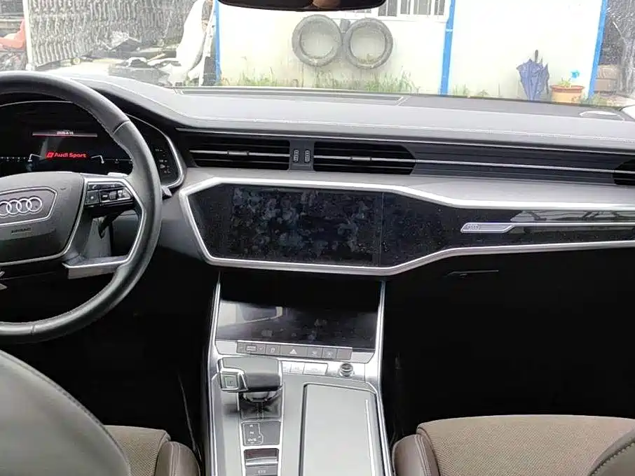 AUDI A7L