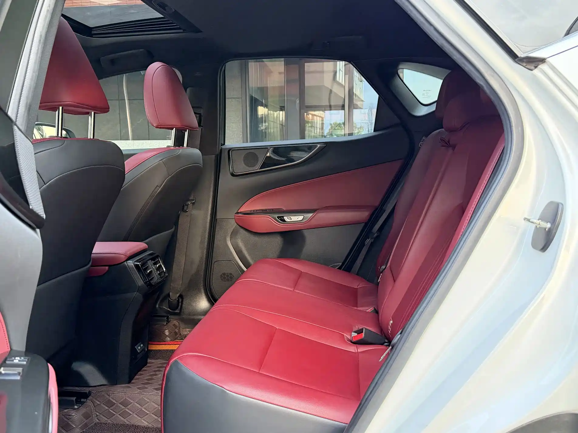 Photo 16 - Lexus NX