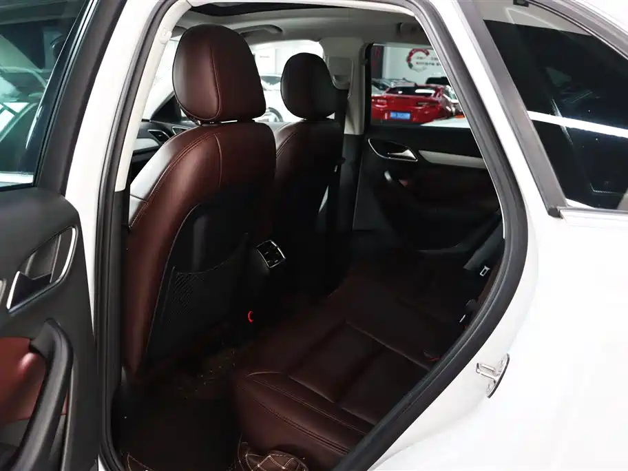 Audi Q3 2015 35 TFSI quattro Technology фото 5