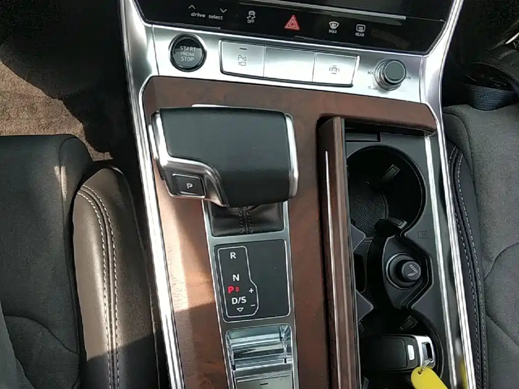 Audi A6L 2023 45 TFSI quattro Premium Dynamic фото 14