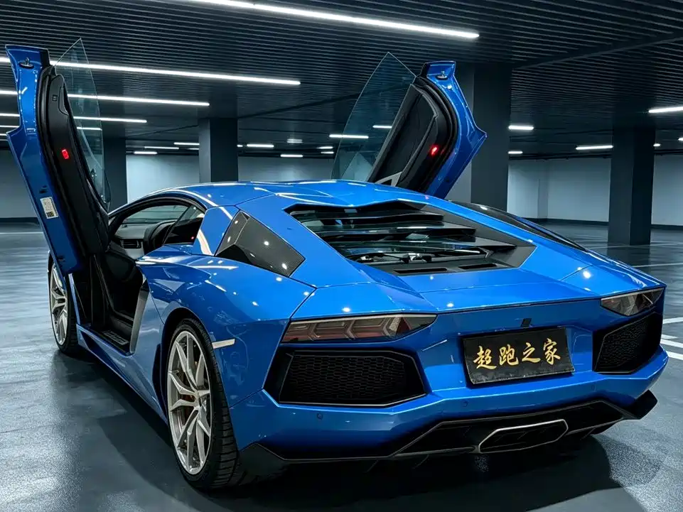 Lamborghini Aventador 2014 2011 LP 700-4