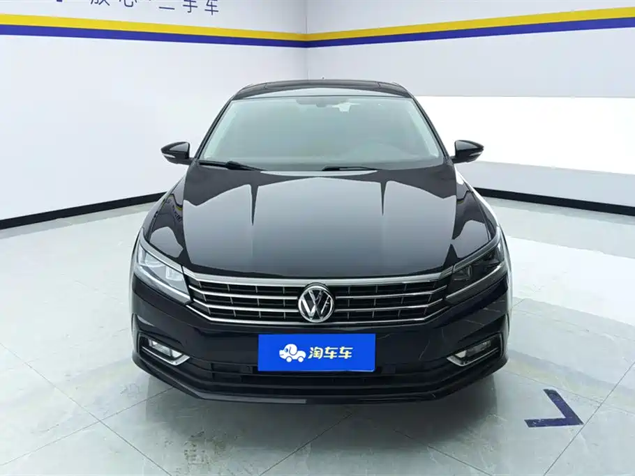 Volkswagen Passat 2017 330TSI DSG Prestige фото 2