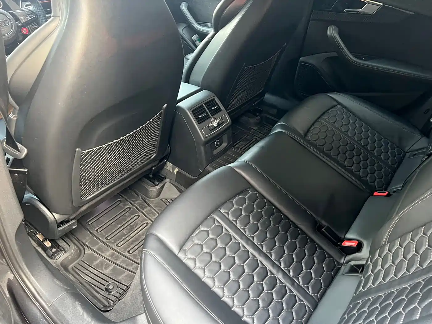 Audi RS 4 2022 2021 RS4 Avant Obsidian Edition