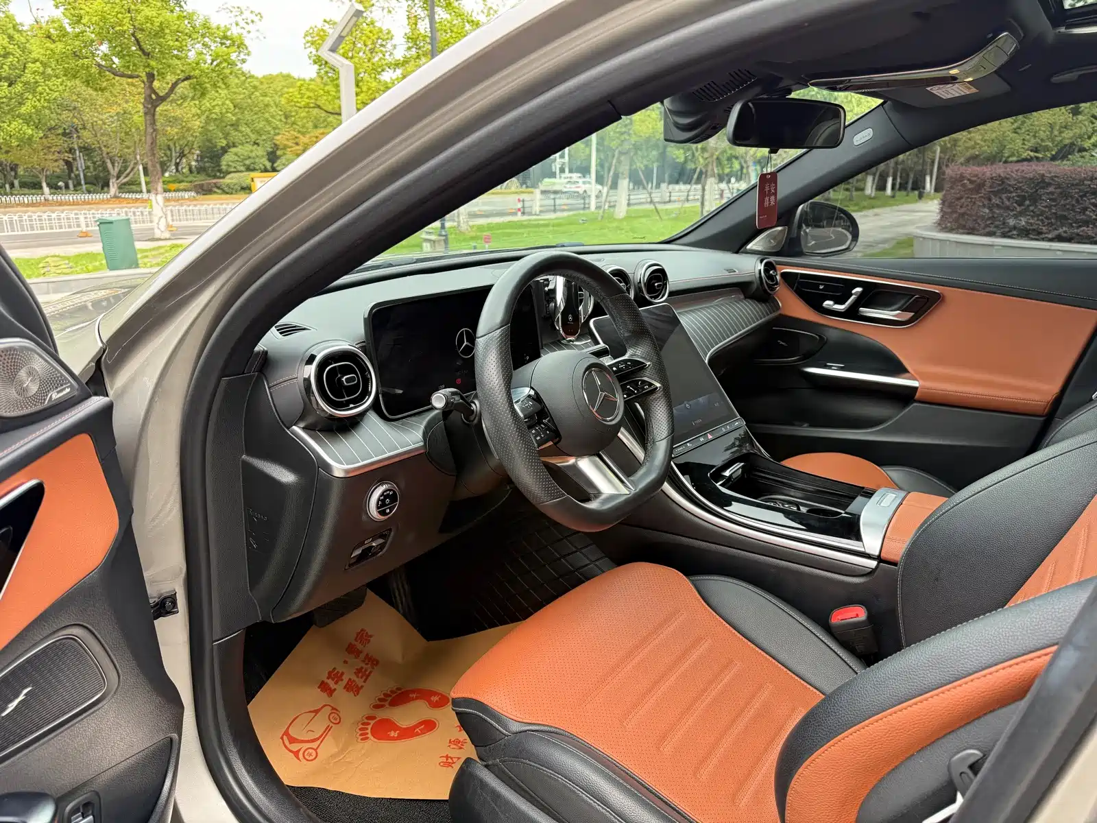 Фото 12 - Mercedes-Benz C-Class