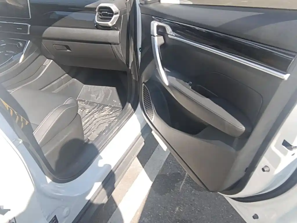 Geely Coolray 2026 2025 1.5L CVT Super Edition