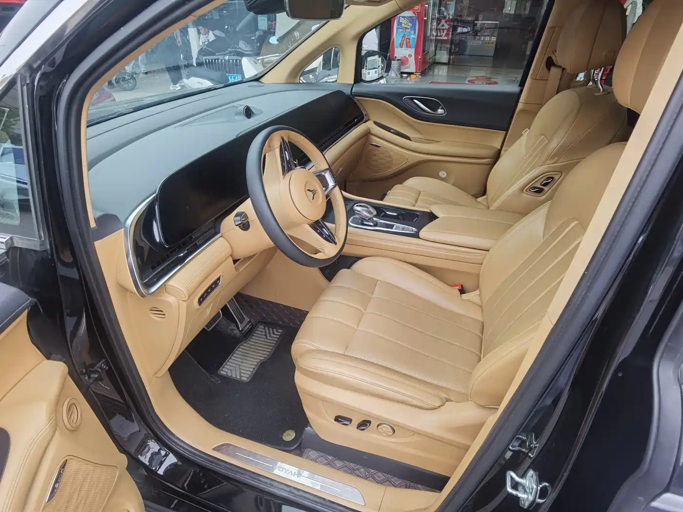 Voyah Auto Voyah Dreamer 2022 Low-carbon Dream+Smart Package фото 6