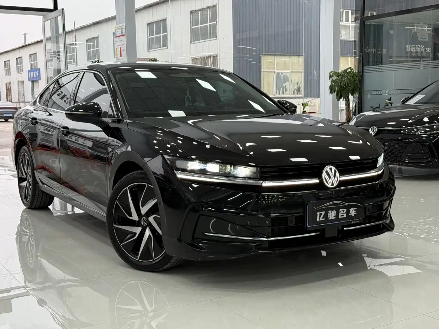 Volkswagen Magotan 2024 380TSI DSG Ultimate Edition фото 3
