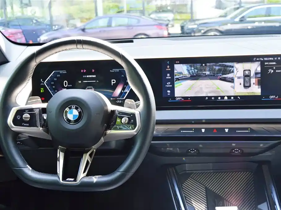 BMW X3 2025 xDrive30L Premium Model M Sport Black Package фото 8