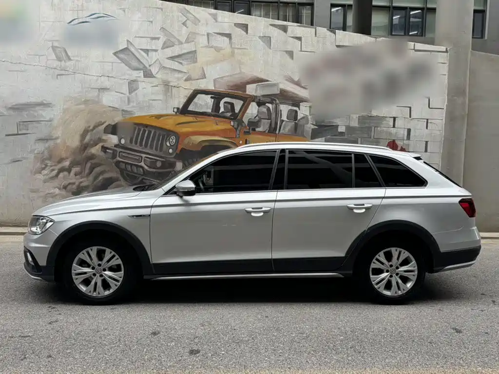 2019 Volkswagen C-TREK