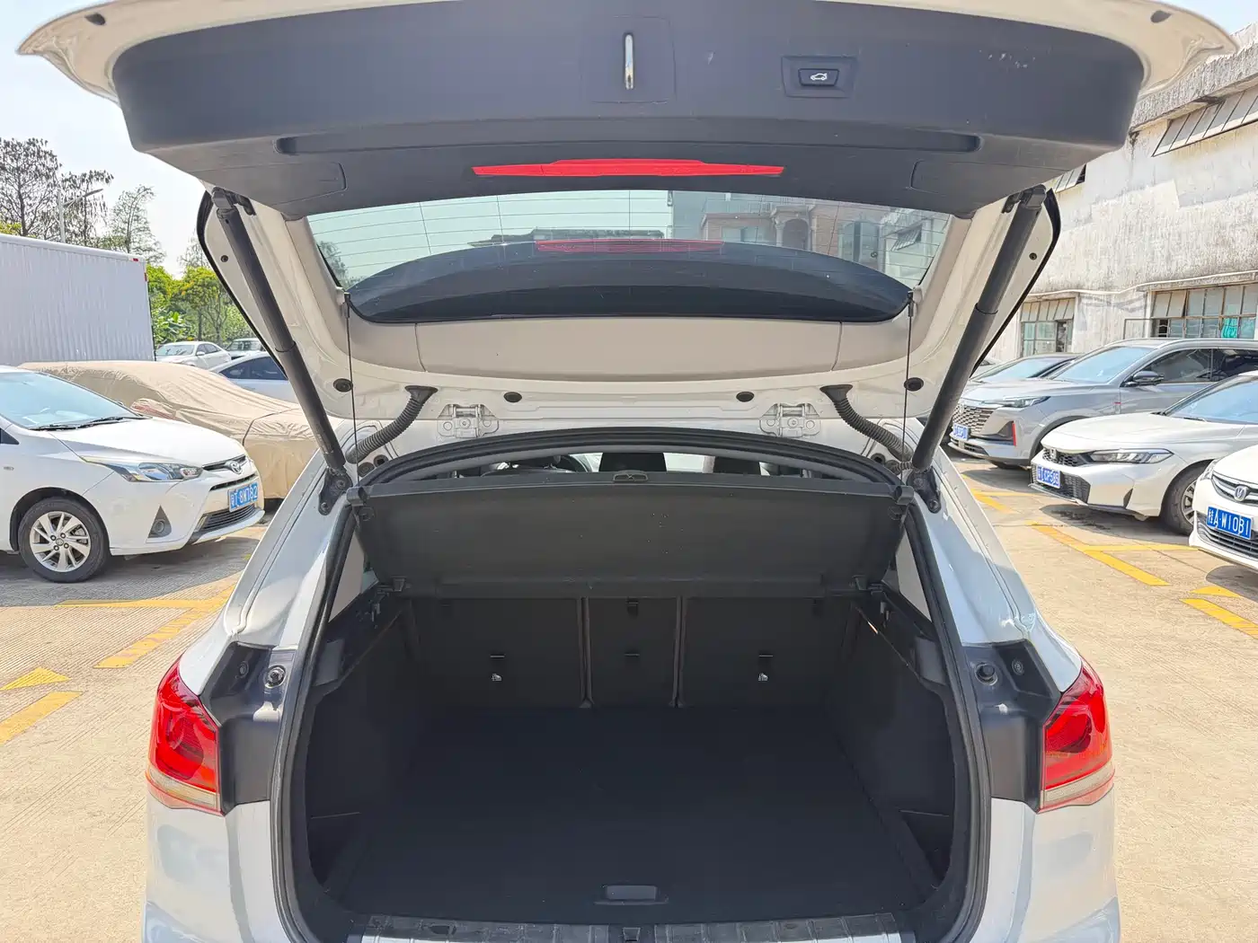 BMW X1 2022 sDrive20Li Premium фото 9