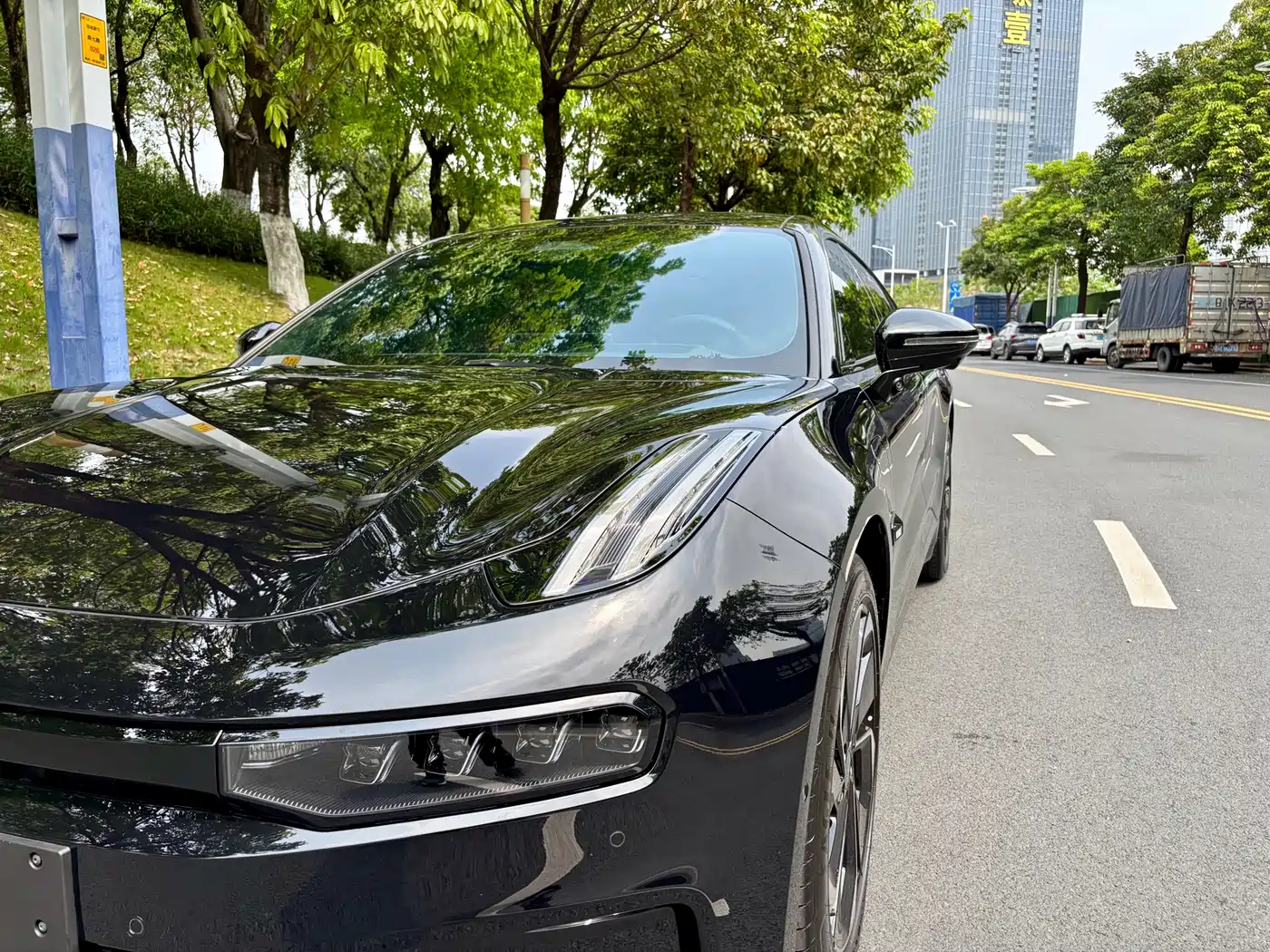 ZEEKR EXTREME KRYPTON 001